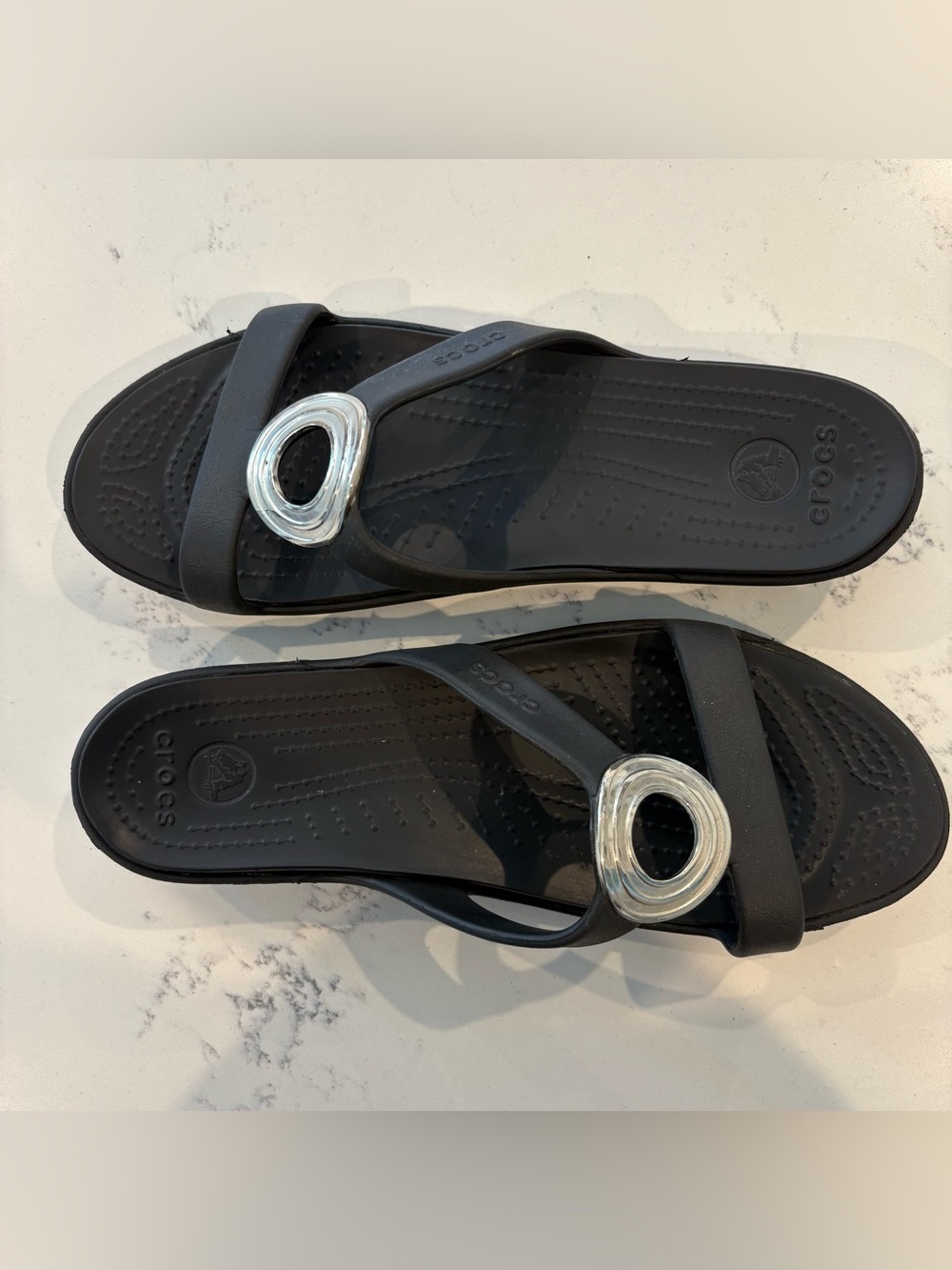 Crocs Sanrah Beveled Circle Black Slide Sandals Wedges Size 10